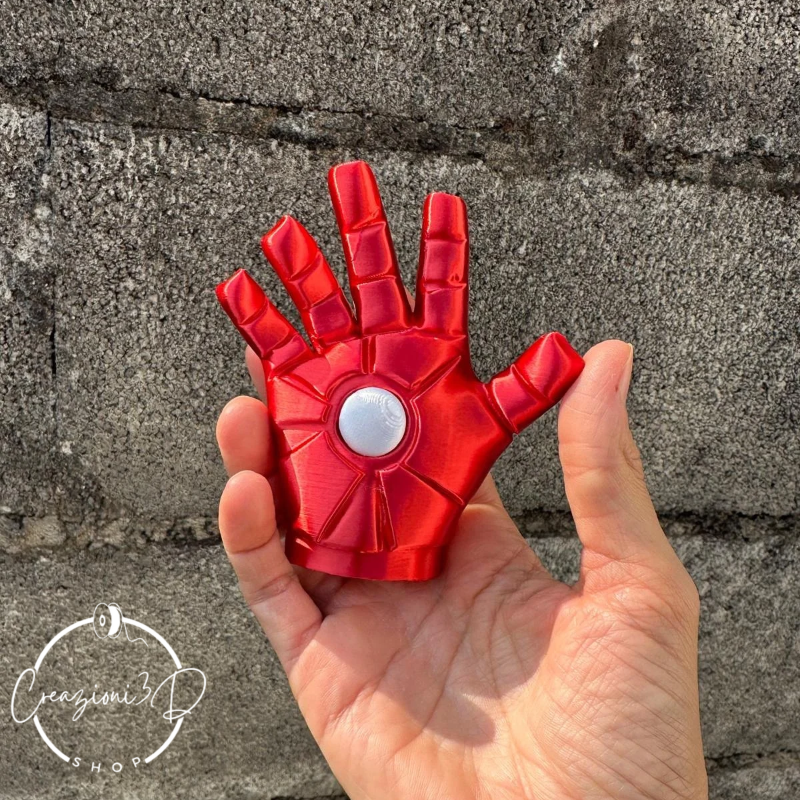 modellino riproduzione della mano di iron man a colori